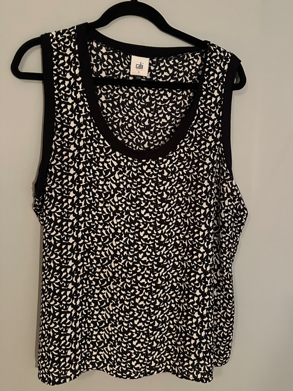 CAbi Black & White Printed Scoop Neck Tank